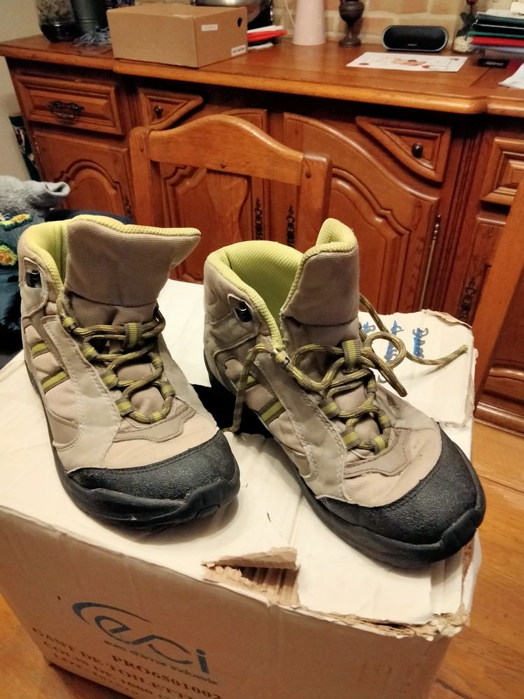 Chaussures randonn�e enfant 10 Hoymille (59)