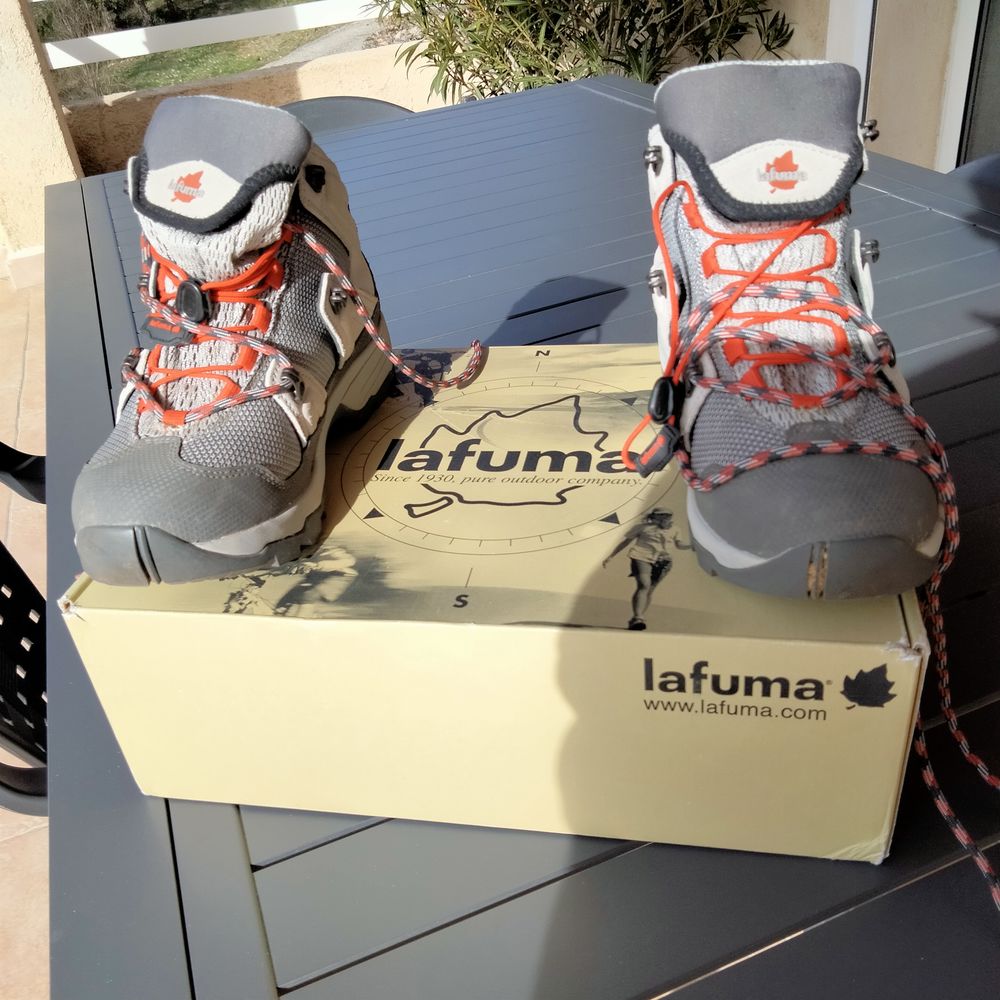 Chaussures de randonn�e Femme 30 Brignoles (83)