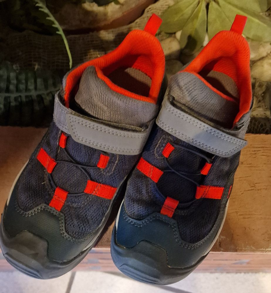 Chaussures de randonn�e pour enfants pointure 33,disponible 15 Clermont-Ferrand (63)