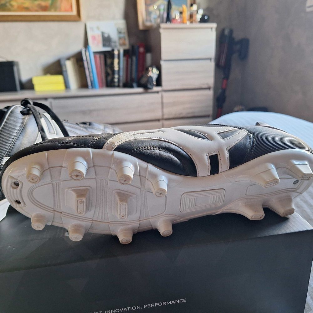 chaussures Rugby Gilbert taille 46 40 Sonnaz (73)