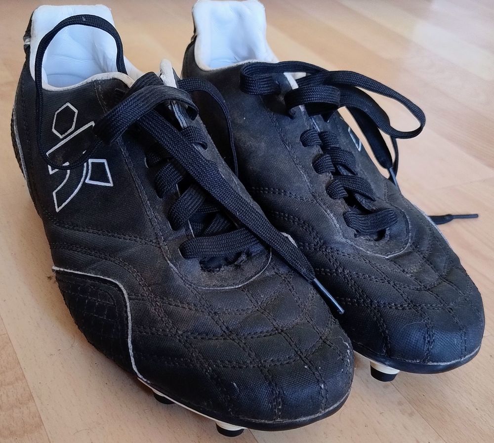 Chaussures de rugby kipsta crampons terrain sec 5 Besse-et-Saint-Anastaise (63)