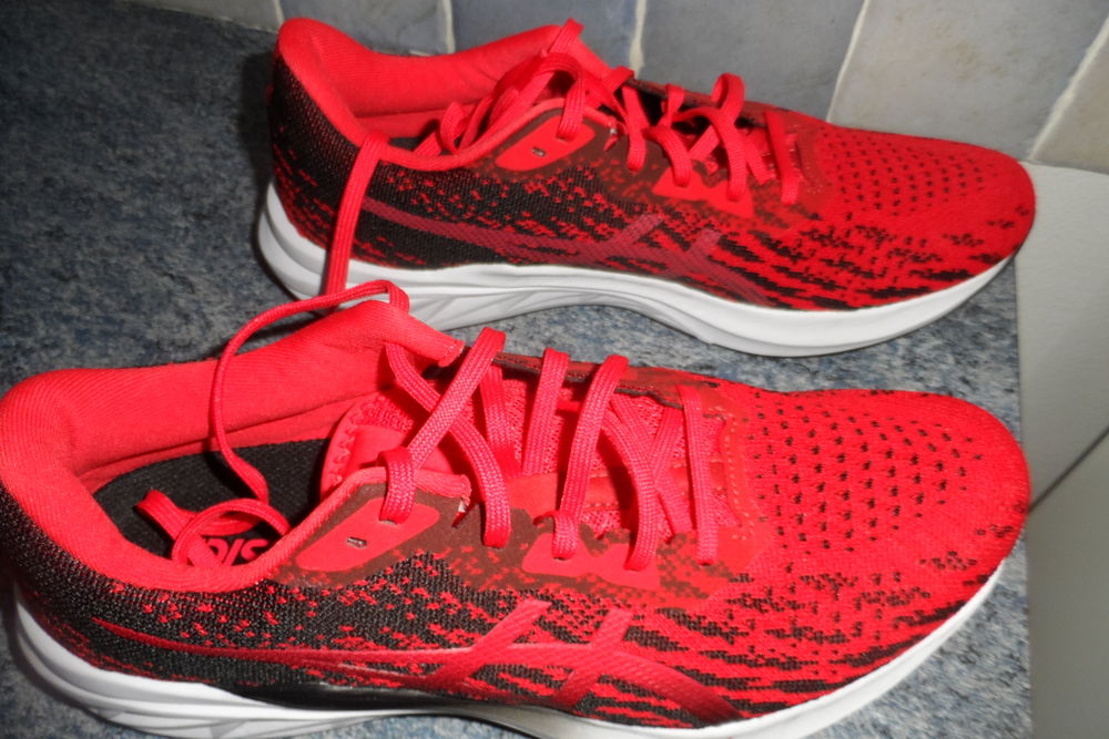 CHAUSSURES  RUNNING  ASICS  NEUVES 55 Chamb�ry (73)
