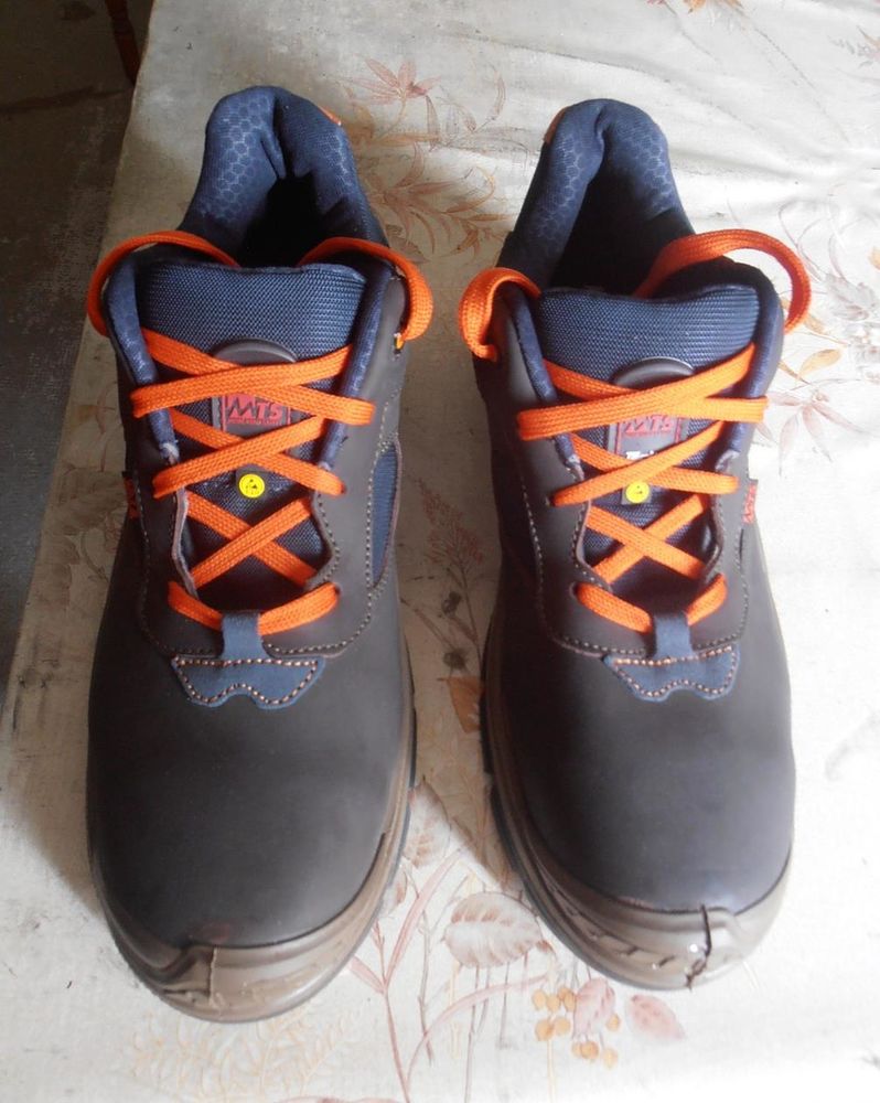 Chaussures de s�curit� basse marron noire MTS tech taille48 20 Aubin (12)