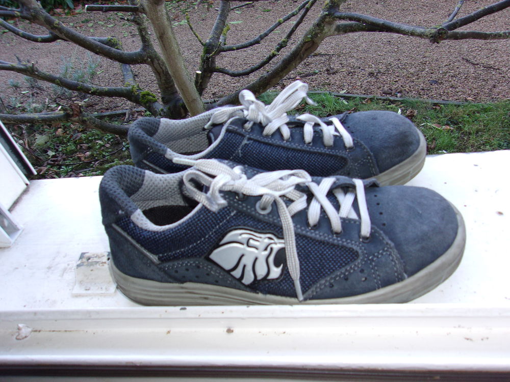 chaussures de s�curit� en jean, neuves 25 Villars-les-Dombes (01)
