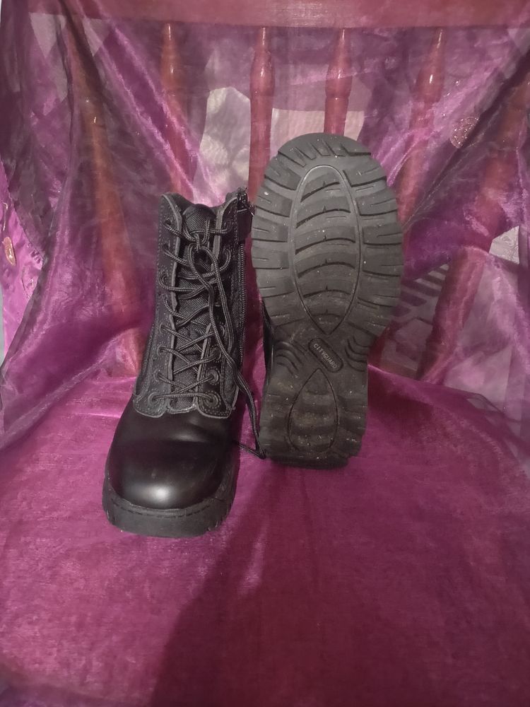 Chaussures de s�curit� montantes 30 Tarbes (65)