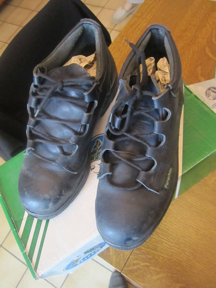 chaussures de s�curit� pointure 40
mise tr�s peu 10 M�rignies (59)
