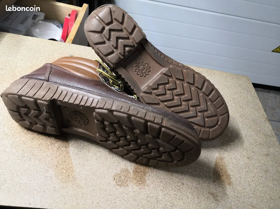 Chaussures de s�curit�
Pointure 41 ? Neuf sans �tiquette 20 Castelnau-le-Lez (34)