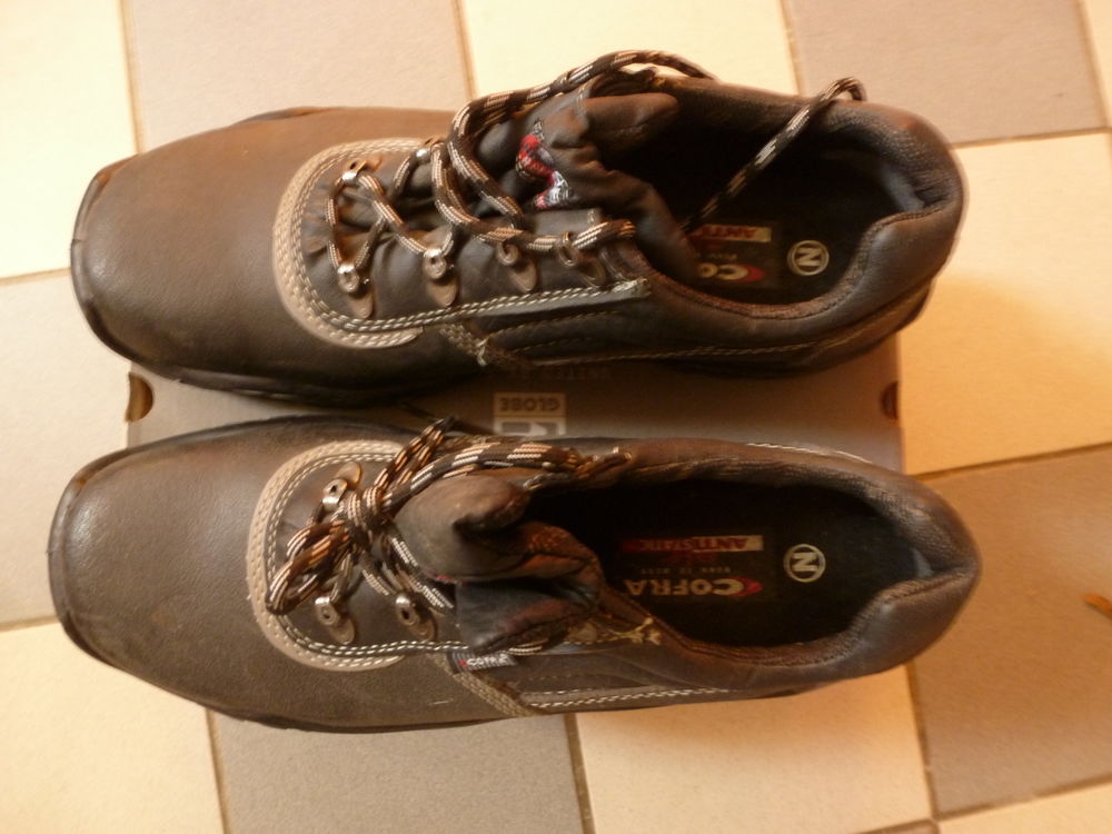 CHAUSSURES  DE SECURITE 12 Ch�teaubourg (35)