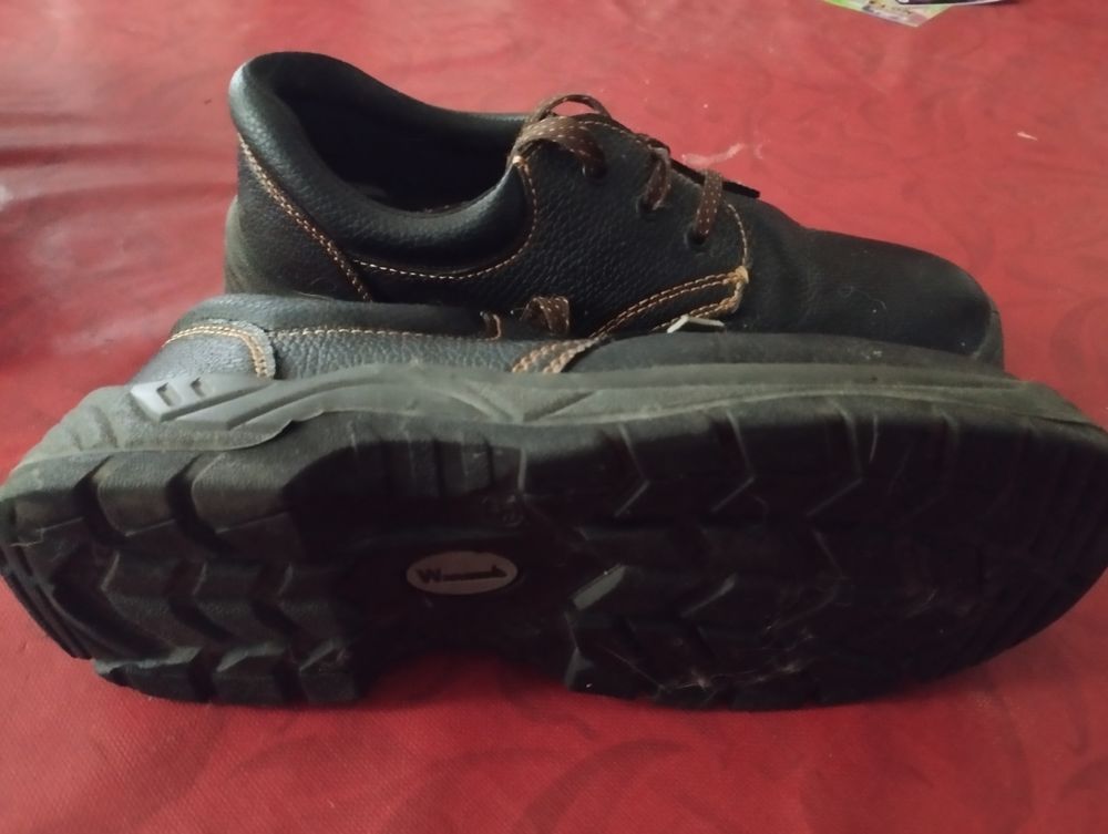 Chaussures de s�curit� 20 Saint-Paul-Trois-Ch�teaux (26)