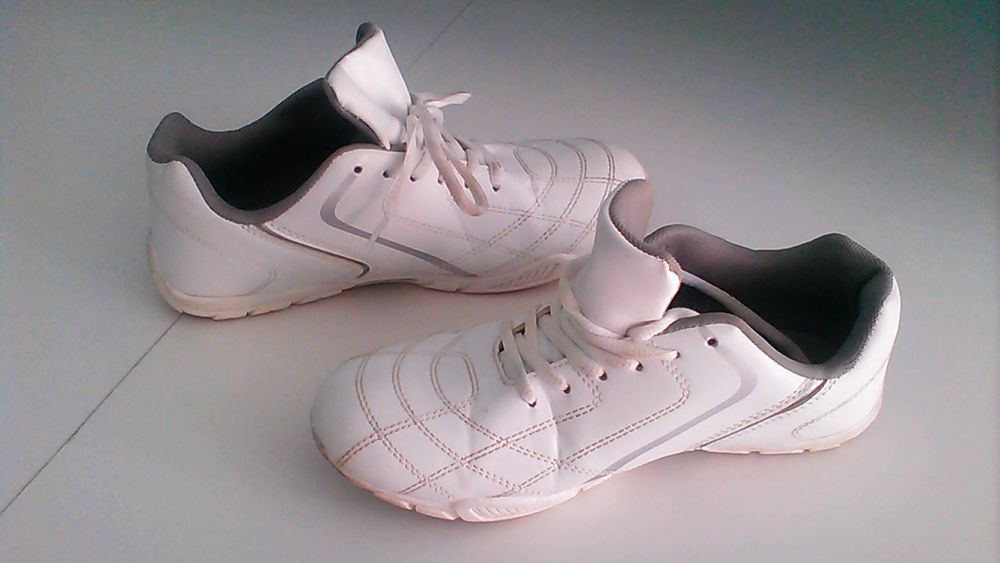 Chaussures de sport 0 Aime (73)
