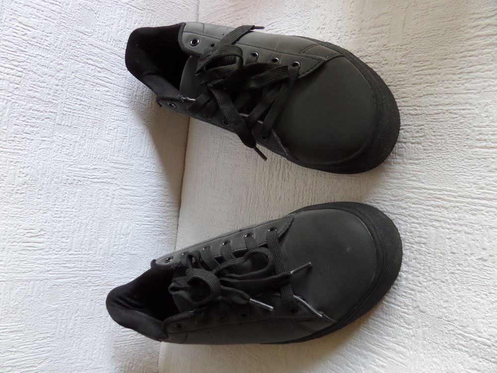 chaussures taille 41.5 
10 Lyon 8 (69)