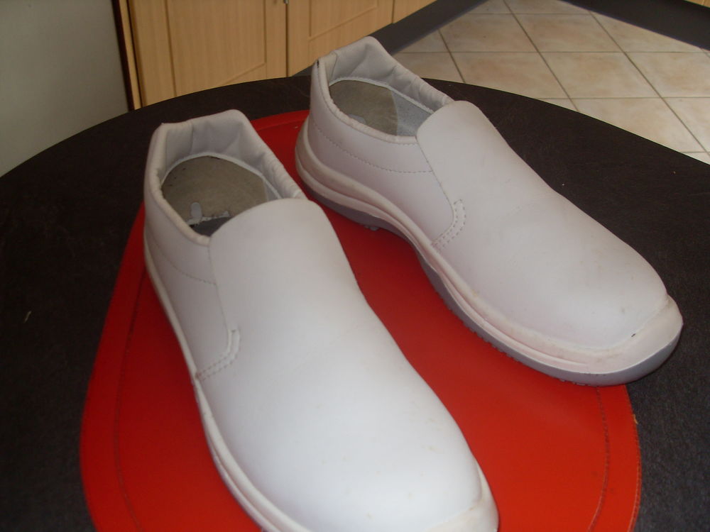 CHAUSSURES DE TRAVAIL 10 Eraines (14)