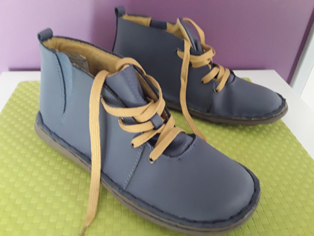 chaussures vachette 35 Cluny (71)