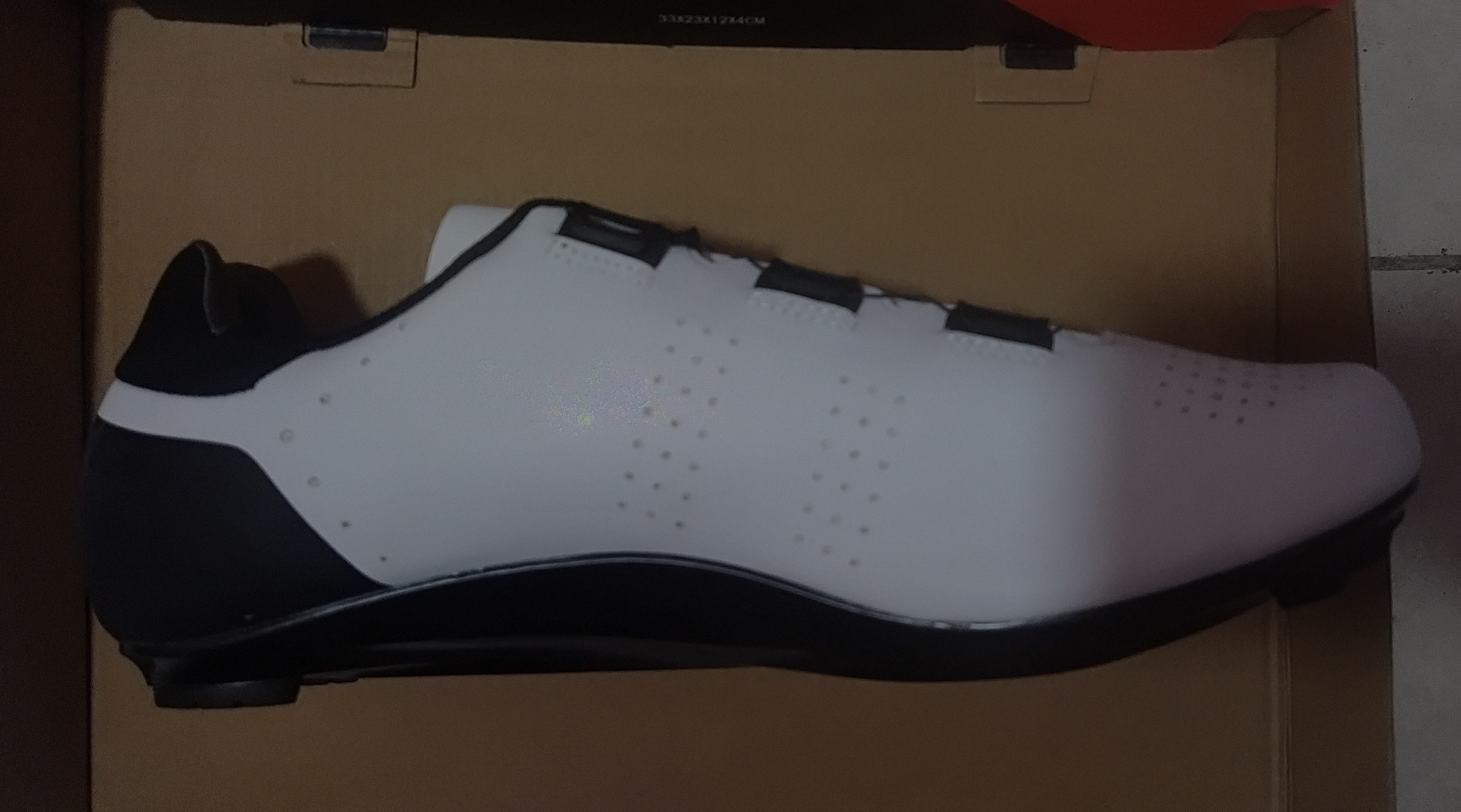 Chaussures de v�lo neuves taille 44 d'une valeur de 105� 90 Matoury (97)