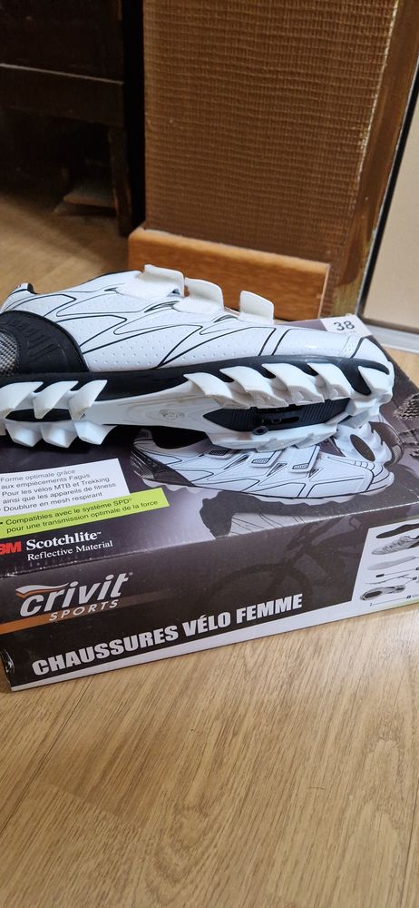 Chaussures v�lo 8 Custines (54)