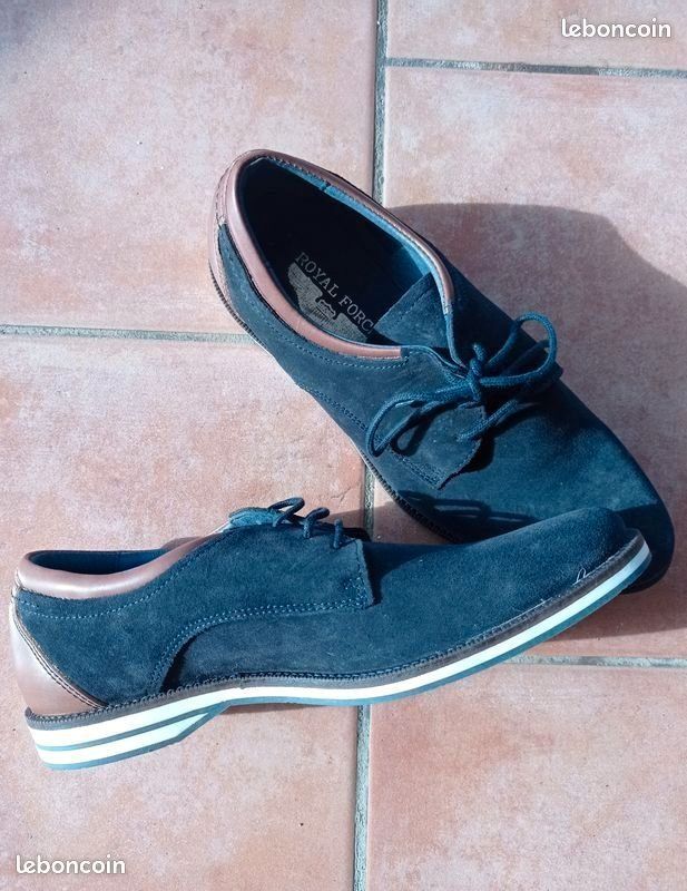 Chaussures de ville en daim 50 Saint-Denis (97)