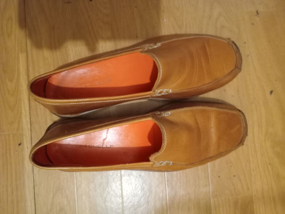 Chaussures Vintage Veronella 
12 Paris 12 (75)