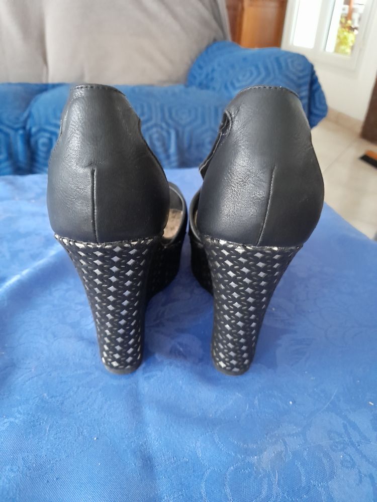 chaussures 5 Hescamps (80)