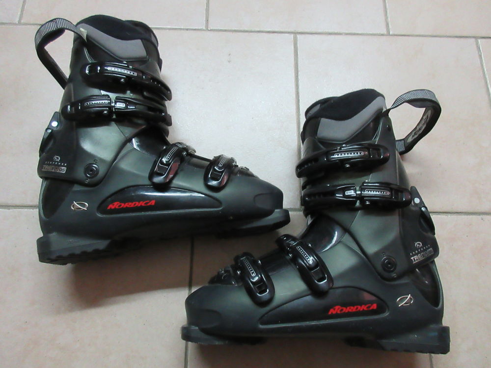 Chaussures de ski  65 Grasse (06)