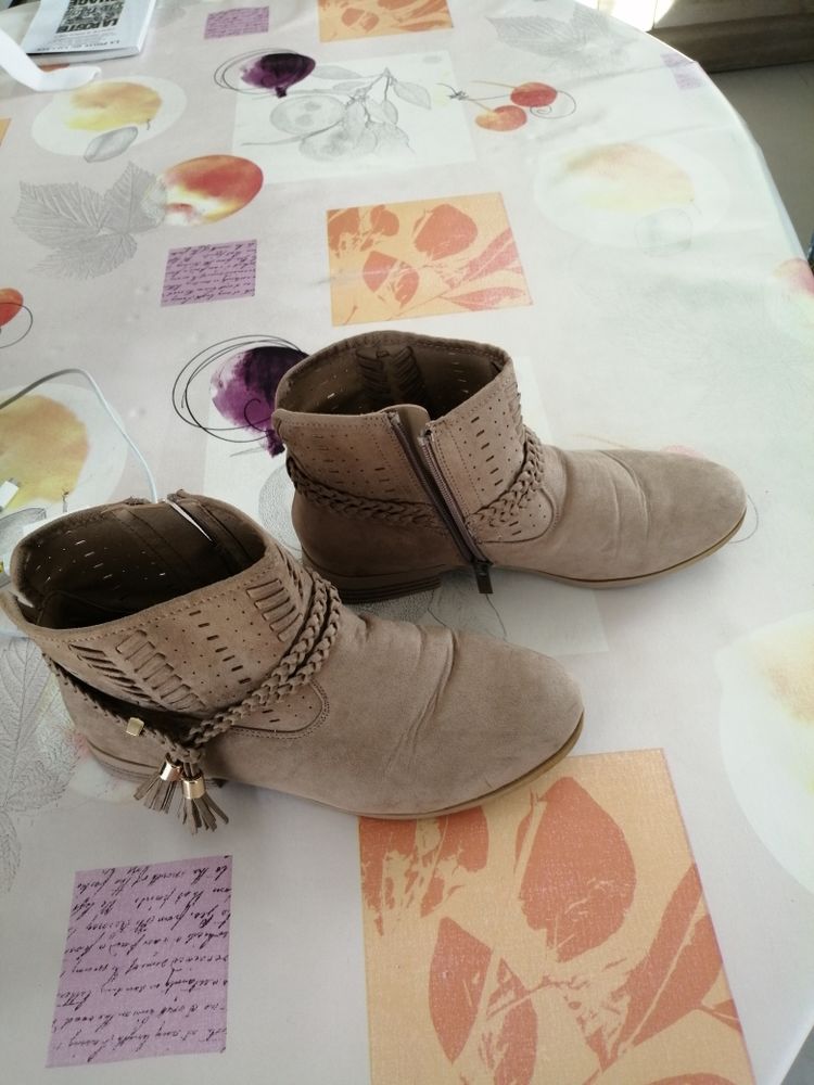 chaussures 25 Les Ponts-de-C� (49)