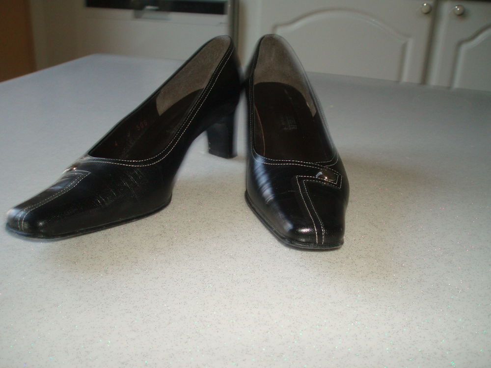 Chaussures 10 Lescar (64)