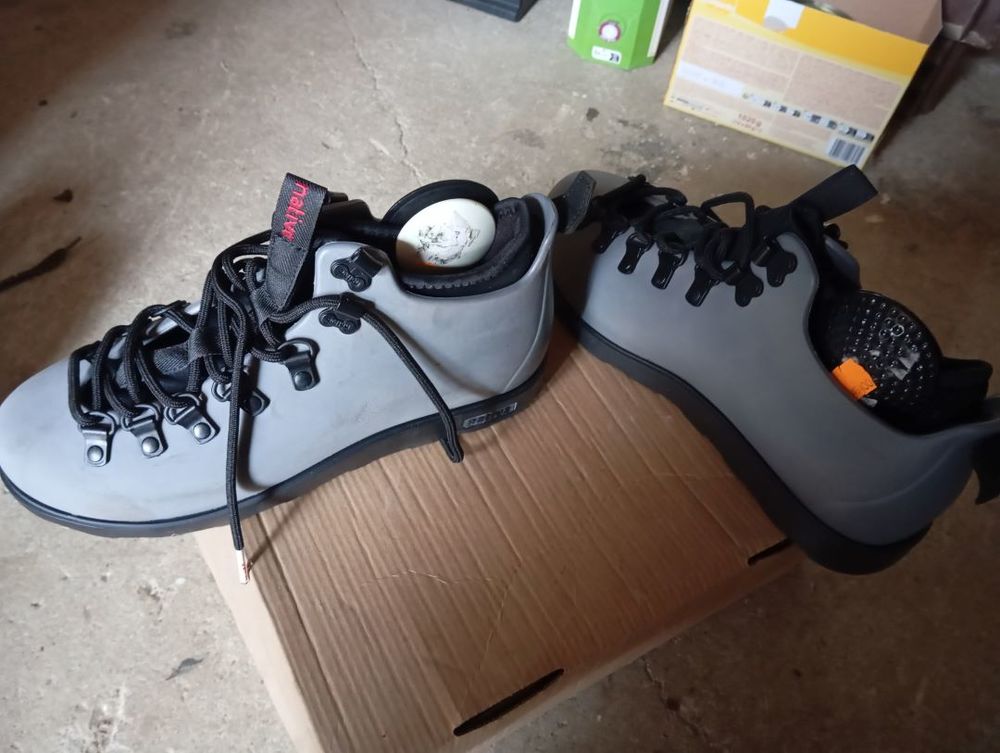 Chaussures P42 20 Velanne (38)