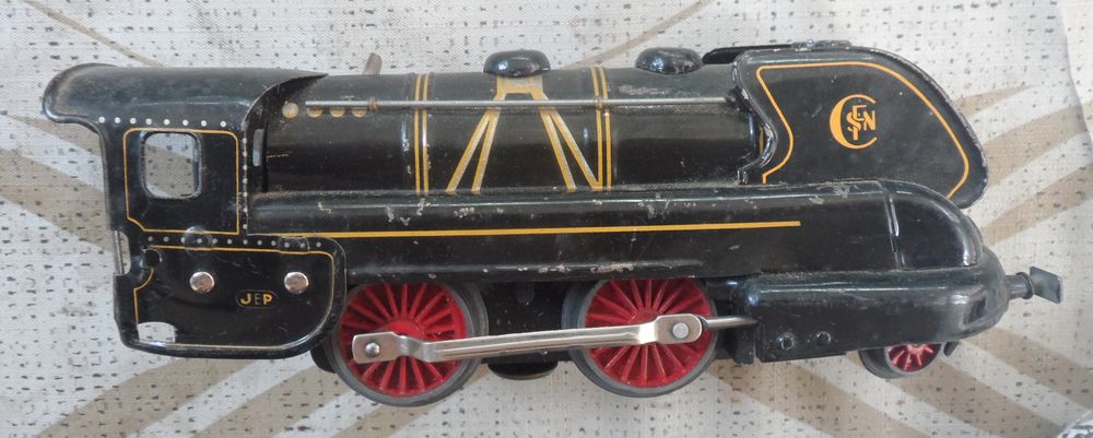 Chemin de fer �lectrique JEP 5841-2 bass-vol des ann�es 50 150 Castries (34)