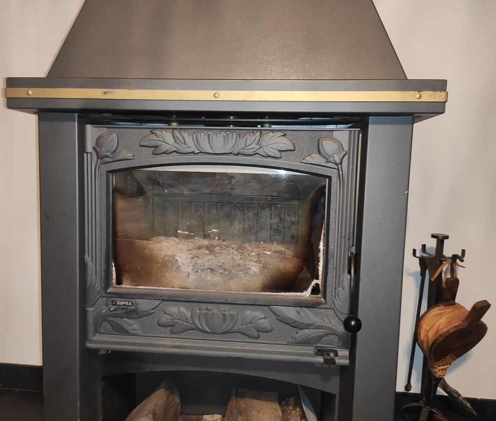 Chemin�e po�le � bois 300 Vauhallan (91)