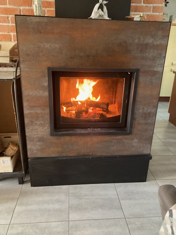 chemin�e po�le a bois 2200 Moussoulens (11)