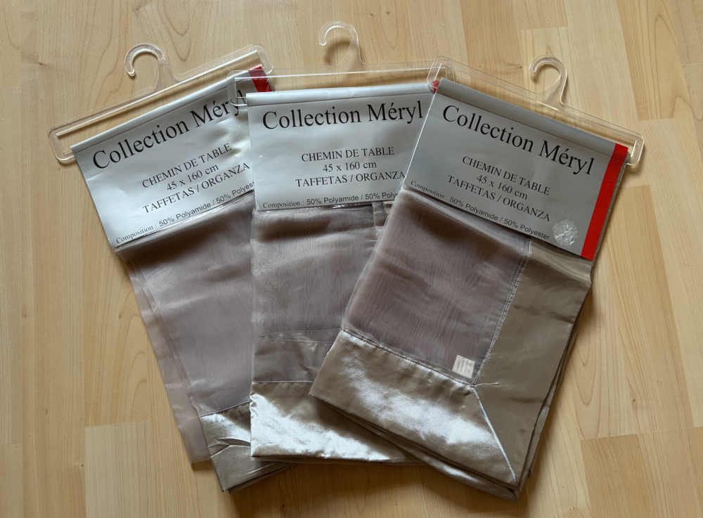 3 chemins de table taffetas / organza 45 x 160 cm neufs 12 Dracy-le-Fort (71)