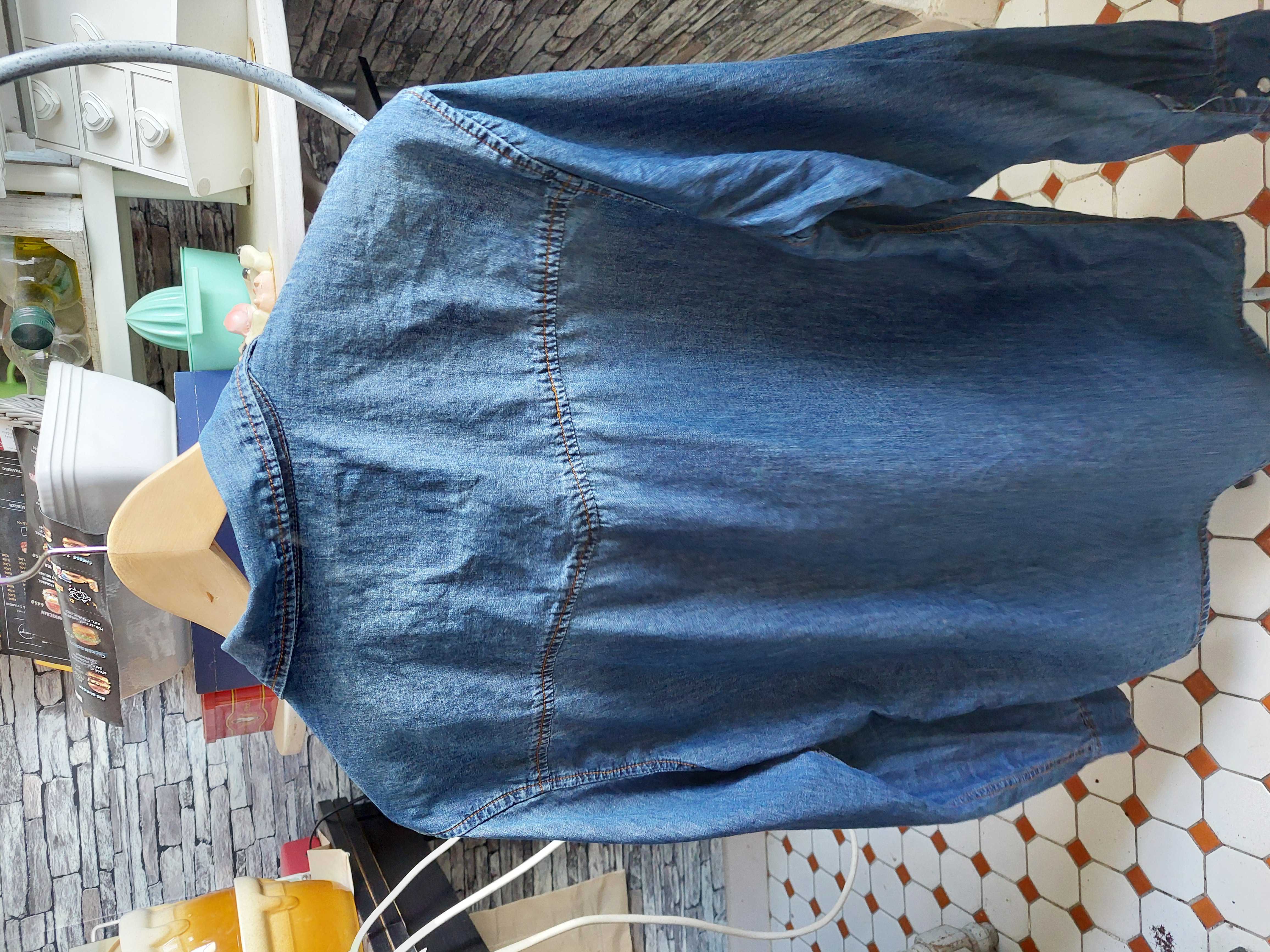 Chemise en jeans taille M 10 Toulon (83)