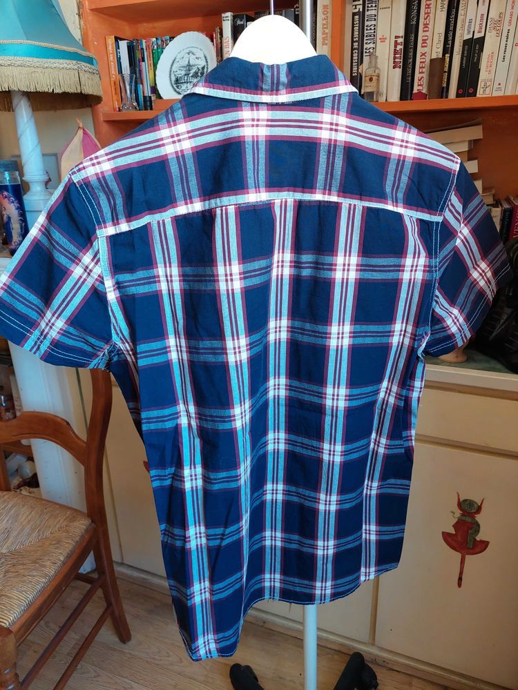 Chemise manche courte taille S 5 Toulon (83)