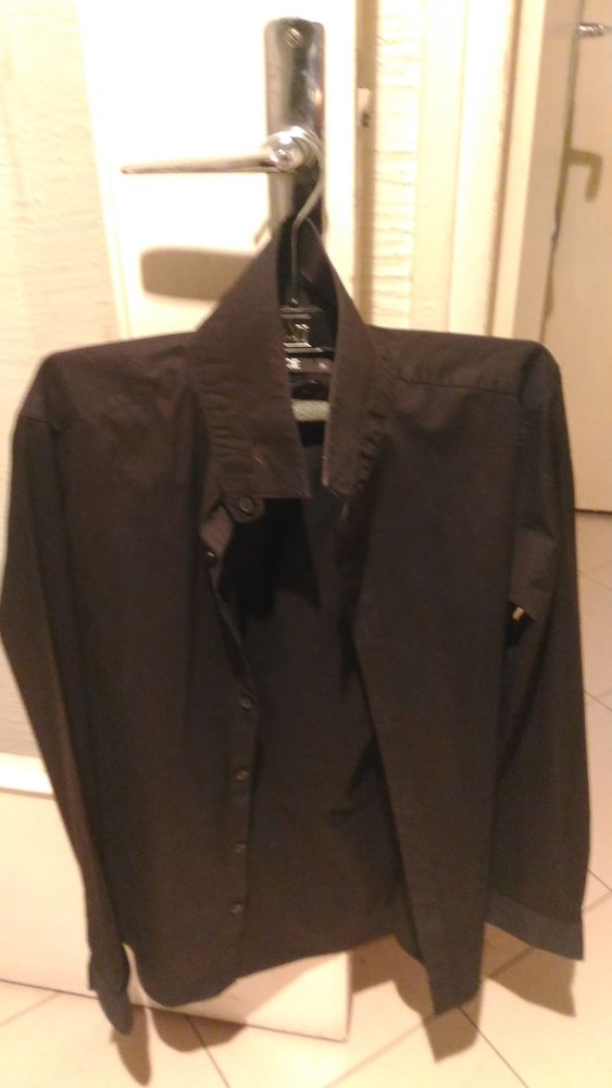 chemise noire easy slim ? stretch taille M de chez BRICE 7 Savigny-sur-Orge (91)