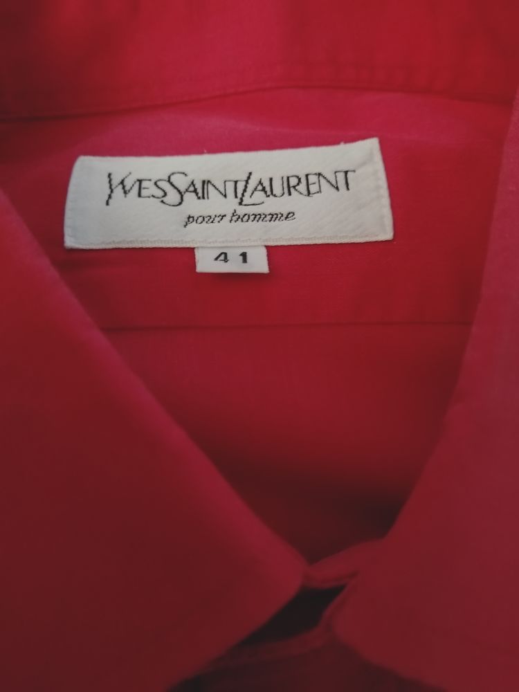Chemise pour homme,  YVES ST LAURENT
8 Neuilly-sur-Seine (92)