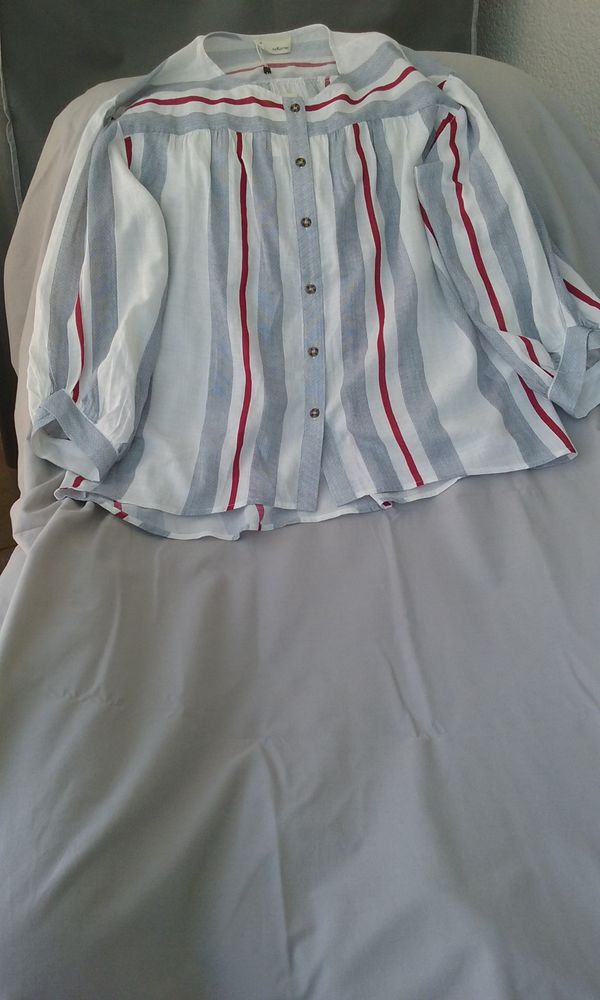 chemise . t�l�phone 0490270425 15 B�darrides (84)