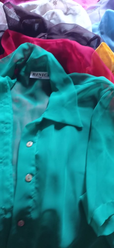 lot de 8 chemises femme 19 Pantin (93)