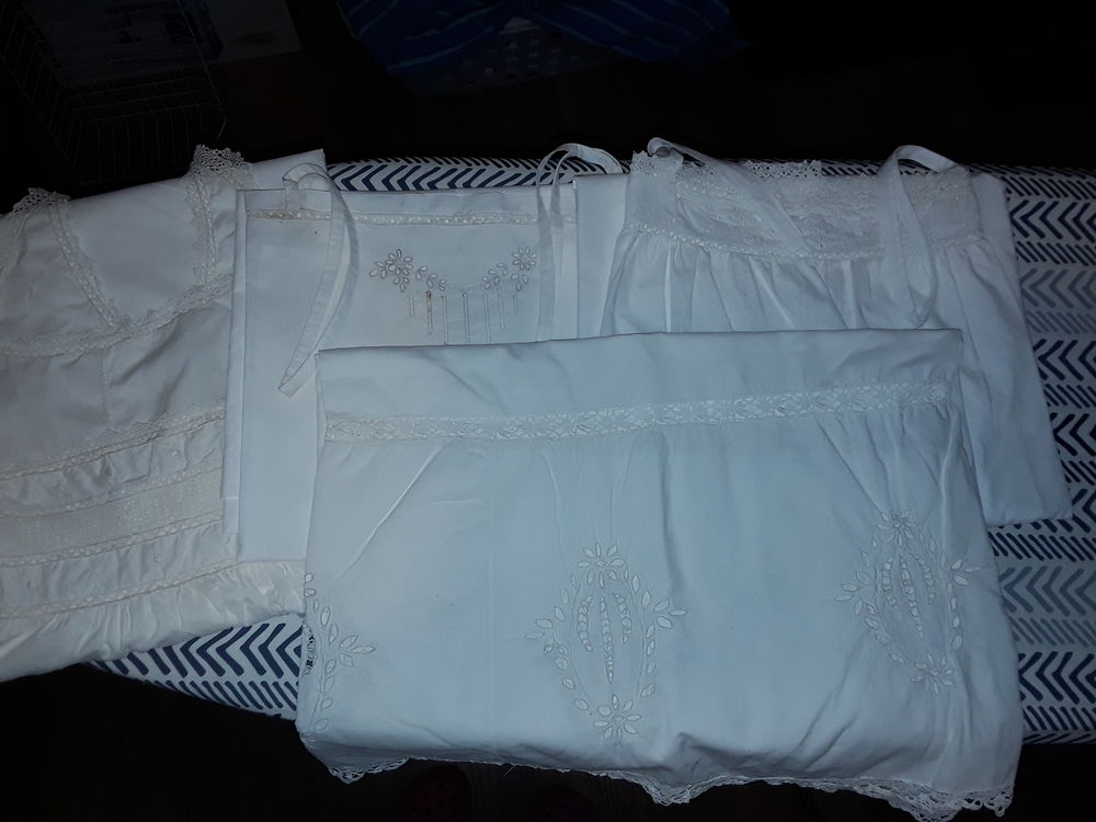 Chemises et jupon 40 Nice (06)