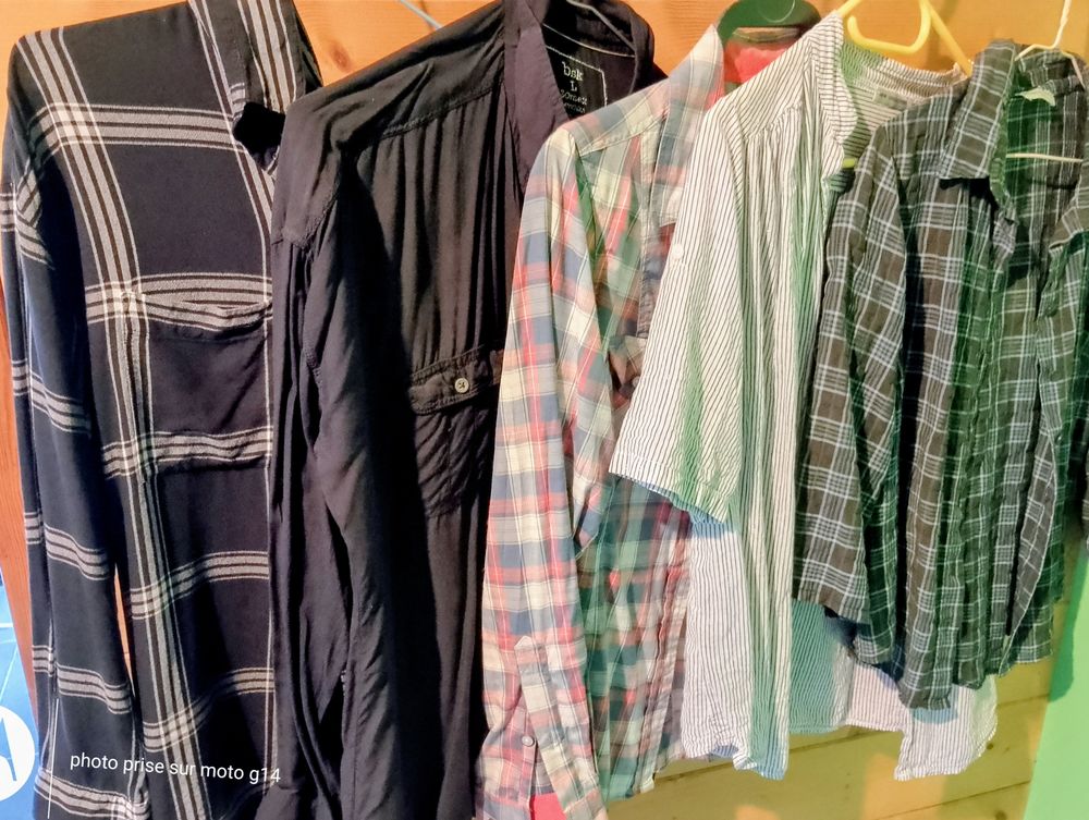 lot de 5 chemises
M / 38 / 10�Tr�s bon �tat�BSK 30 Lavaur (81)