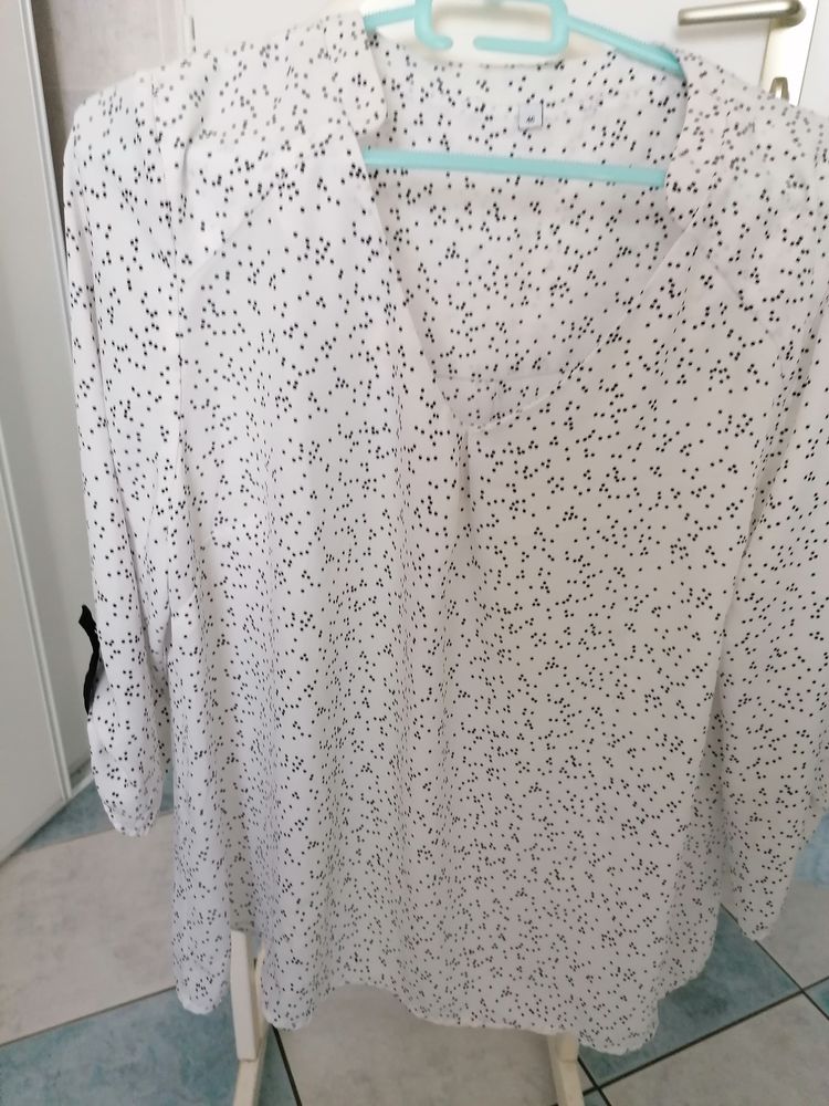 Chemisier blanc / noir 5 La Roche-sur-Yon (85)