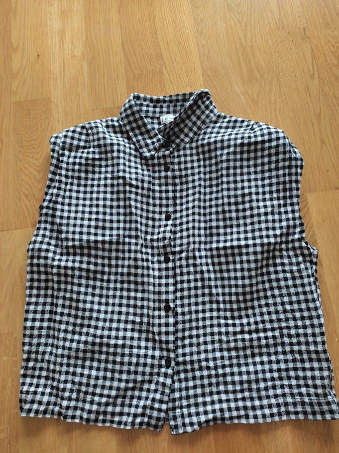 F (183) - M ? Chemisier � carreau noir et blanc 2 Paris 13 (75)