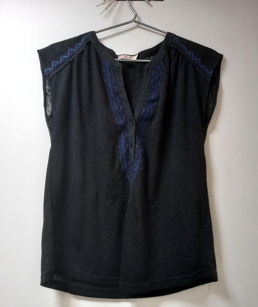 Chemisier d�bardeur Kiss noir S M 5 Paris 12 (75)