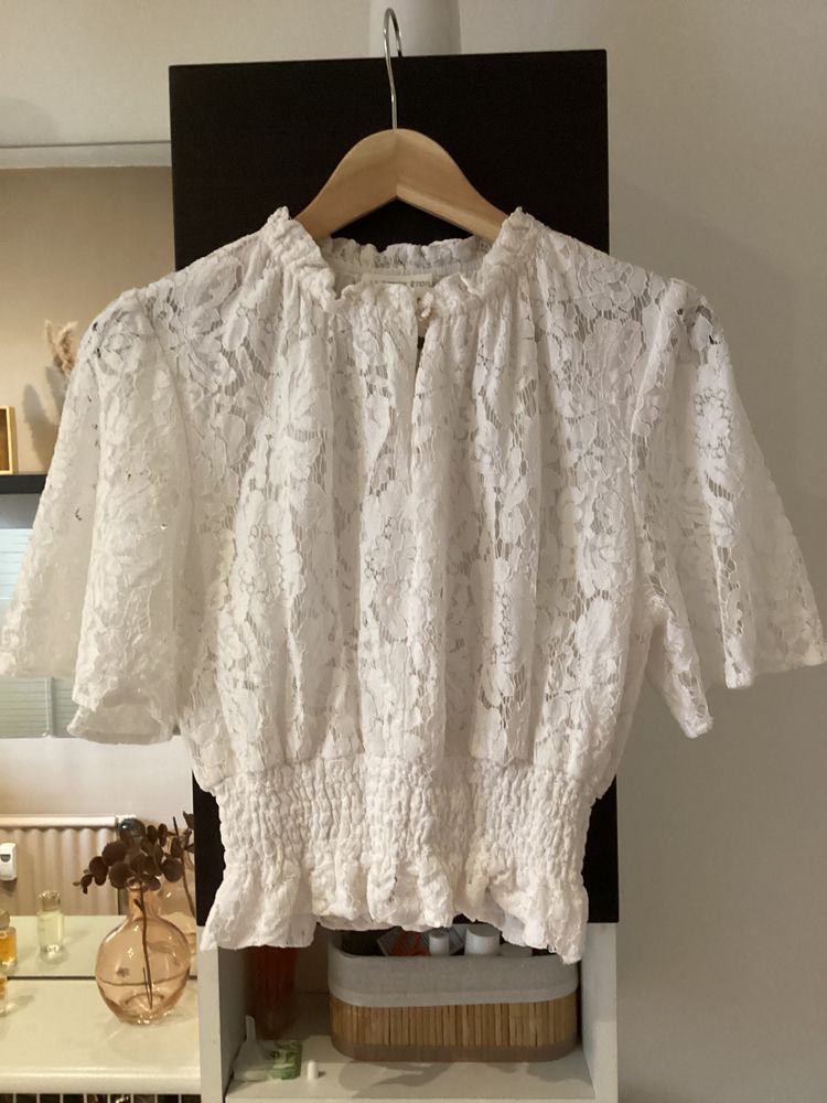 Chemisier dentelle La petite Etoile 35 Vincennes (94)