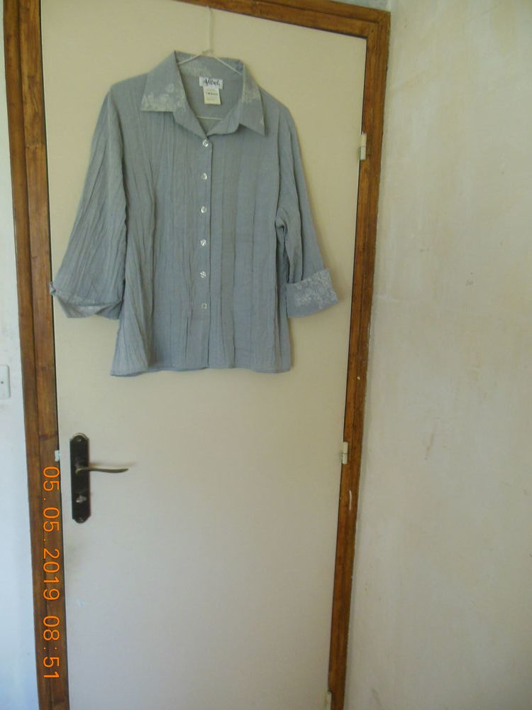 chemisier gris 10 Douzy (08)