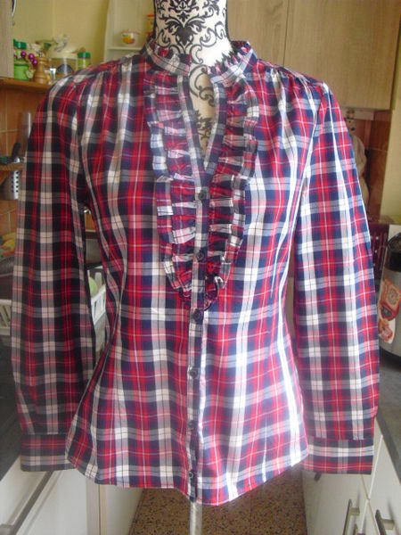 CHEMSISE  a carreaux volant�e NEUVE ZARA TAILLE M 15 Lyon 5 (69)