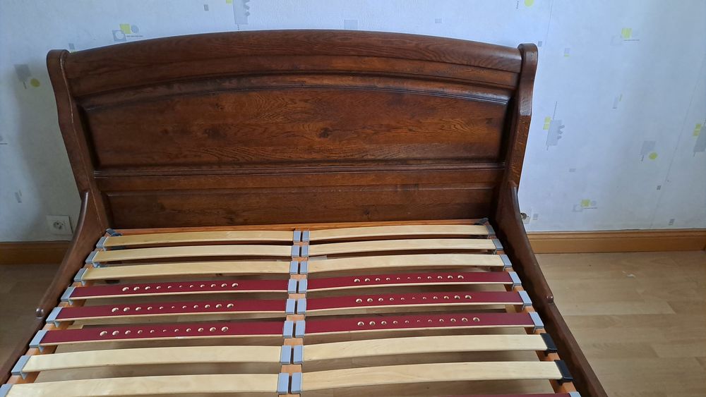 Lit en ch�ne + sommier
120 Lanester (56)