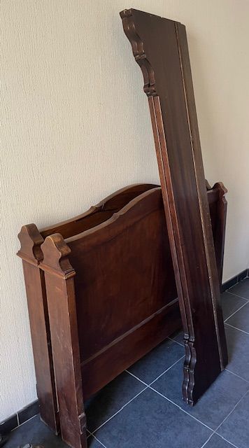 Lit ch�ne en 120 150 Nice (06)