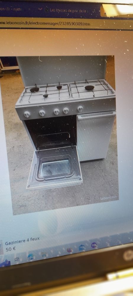 cherche gaziniere  a  butane  avec 4 ou 5 feux 50 Selles-sur-Cher (41)