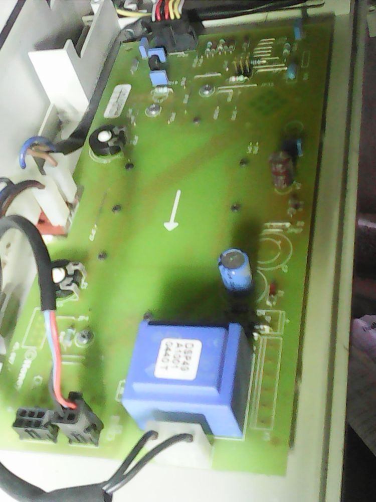 cherche pi�ce d'occasion pour chaudi�re � gaz FERROLI 0 Orange (84)