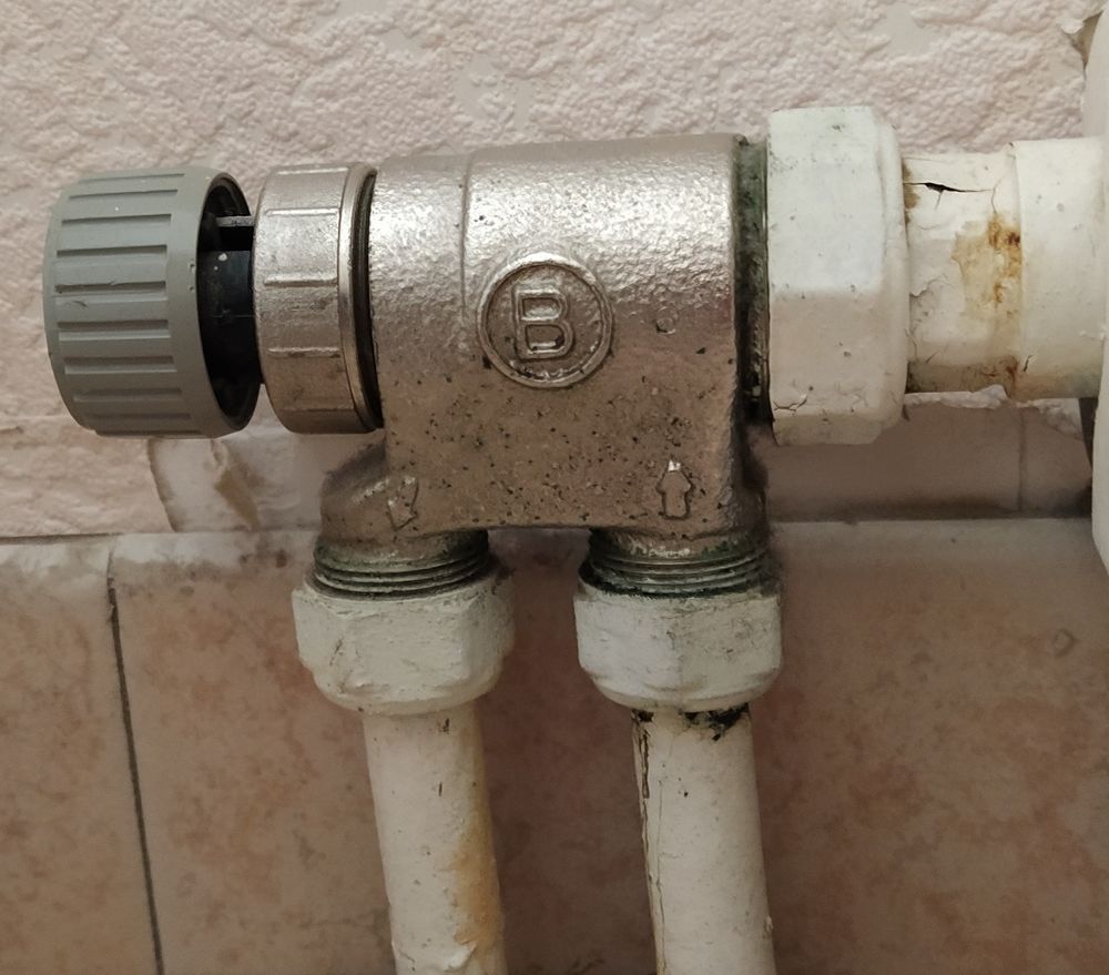 Cherche vanne pour radiateur de chauffage central 10 Agnetz (60)