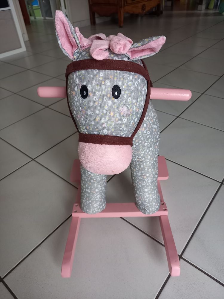 cheval � bascule 25 Montmain (76)